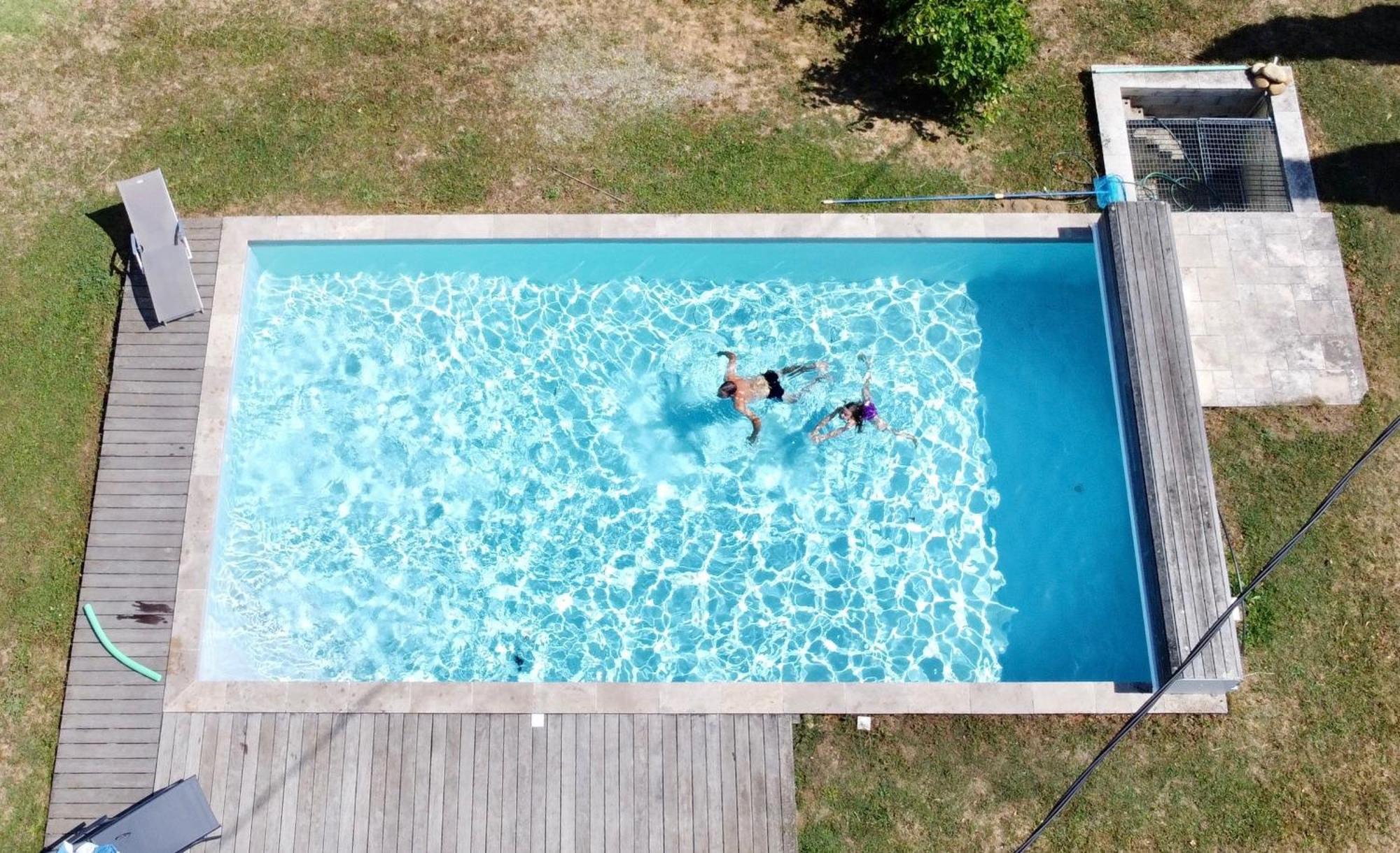 Les Garennes Hotel Saint-Uze Luaran gambar