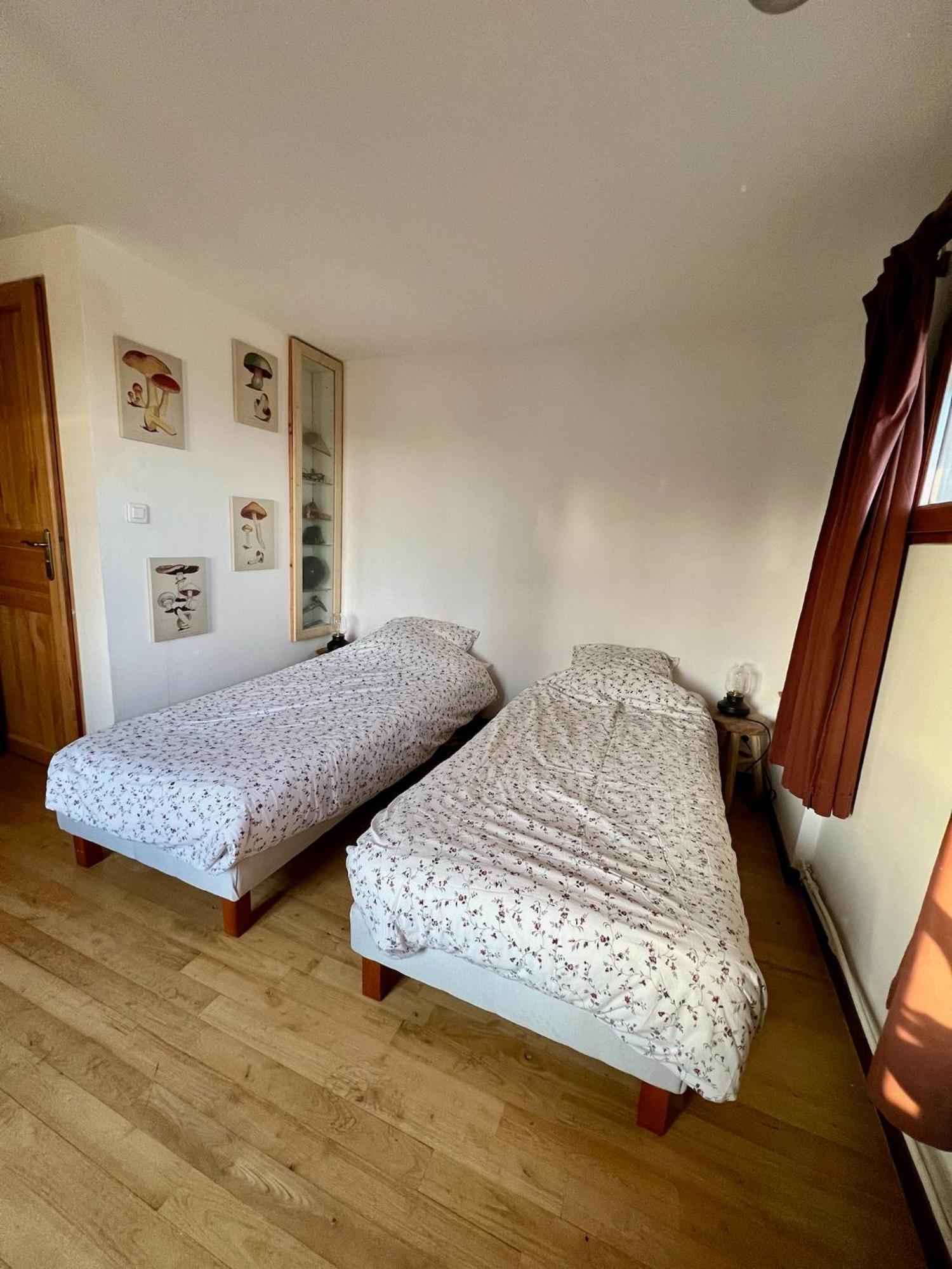 Les Garennes Hotel Saint-Uze Luaran gambar