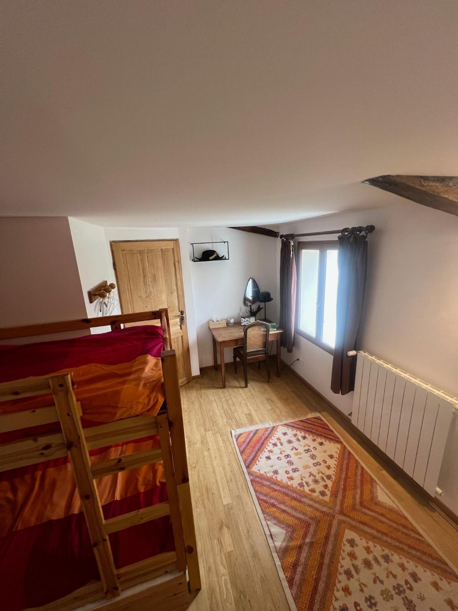 Les Garennes Hotel Saint-Uze Luaran gambar