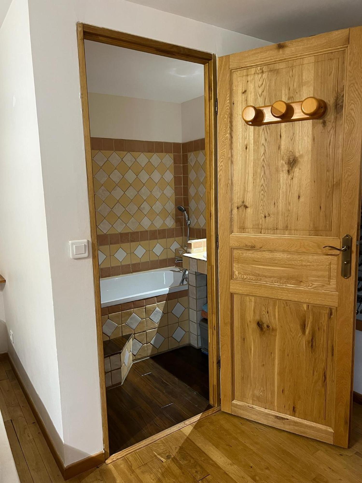 Les Garennes Hotel Saint-Uze Luaran gambar